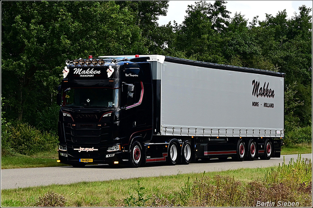 DSC 4789-border 23-08-2025