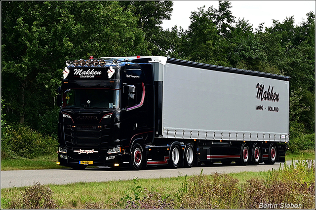 DSC 4794-border 23-08-2025