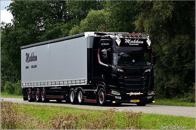 DSC 4875-border 23-08-2025