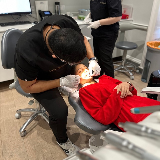 Cosmetic dentist beaconsfield Define Dental Clinic
