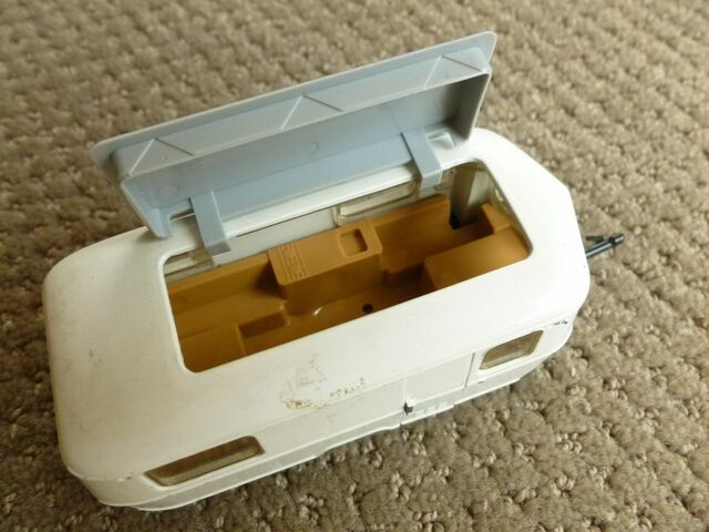 P1600854 p DBX-25-ND