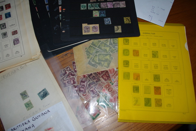 IMGP7939 England ant lapu ir vokeliuose Gibraltar Morocco Malta Guinea