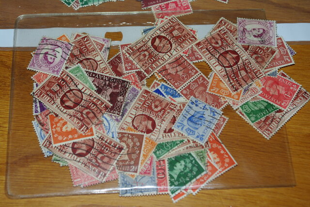 IMGP7943 England ant lapu ir vokeliuose Gibraltar Morocco Malta Guinea