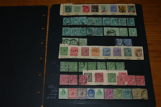 IMGP7960 England ant lapu ir vokeliuose Gibraltar Morocco Malta Guinea