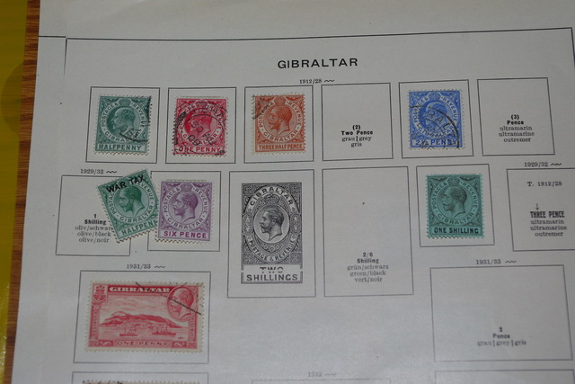 IMGP7971 England ant lapu ir vokeliuose Gibraltar Morocco Malta Guinea