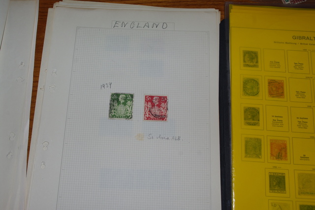 IMGP7987 England ant lapu ir vokeliuose Gibraltar Morocco Malta Guinea