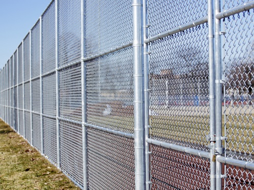 Fort Worth fence contractor Defender Fence Company