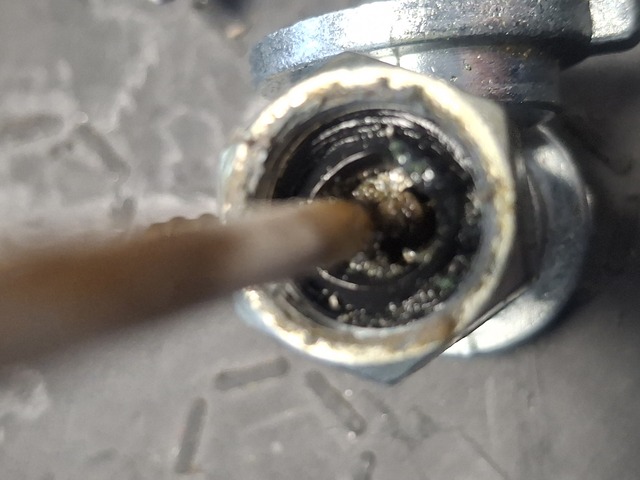 20251204 114352 Roestbakken en verprutste FS1's