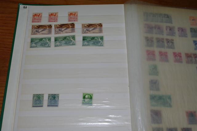 IMGP8956 Saar 2 albums 1920-1959 mint-used