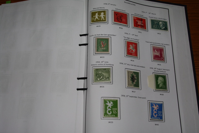 IMGP8960 Saar 2 albums 1920-1959 mint-used