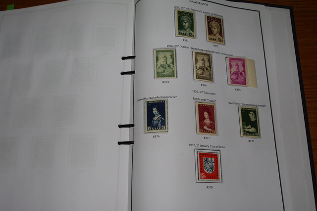 IMGP8963 Saar 2 albums 1920-1959 mint-used