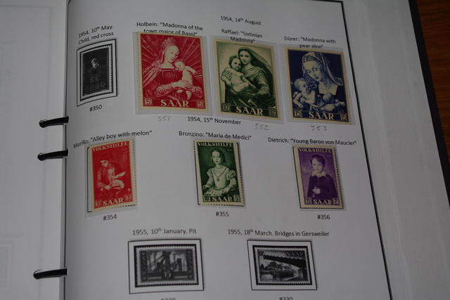 IMGP8965 Saar 2 albums 1920-1959 mint-used