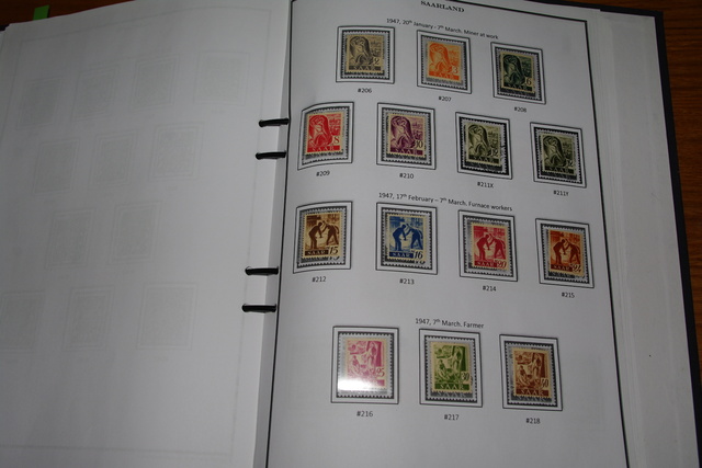 IMGP8972 Saar 2 albums 1920-1959 mint-used