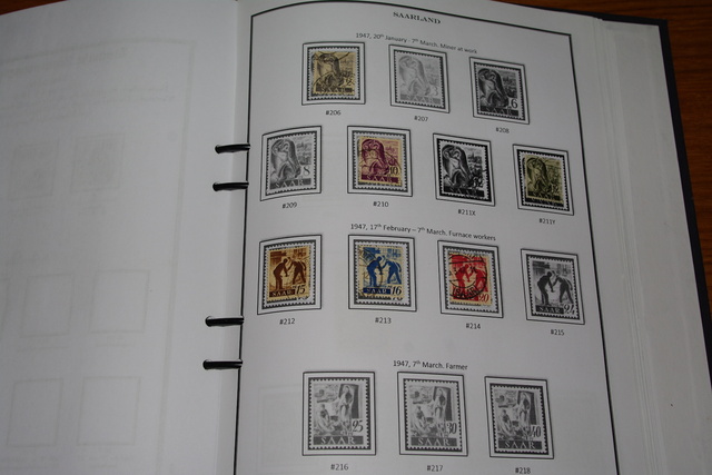IMGP8980 Saar 2 albums 1920-1959 mint-used