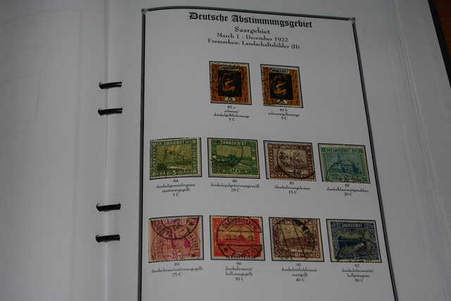 IMGP9008 Saar 2 albums 1920-1959 mint-used