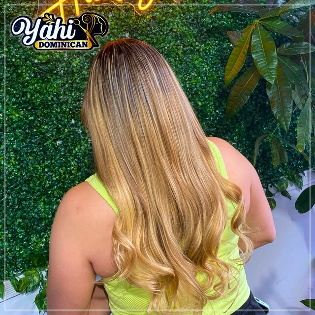 Hair extensions in New York Picture Box