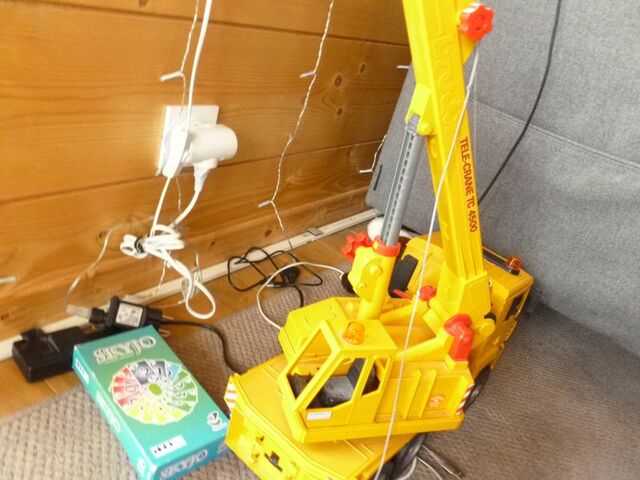 P1640647 p DBX-26-JF