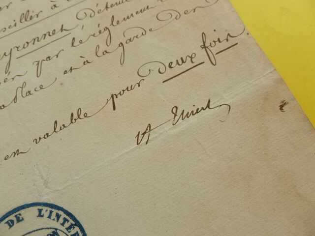 P1640743 p DBX-26-JF