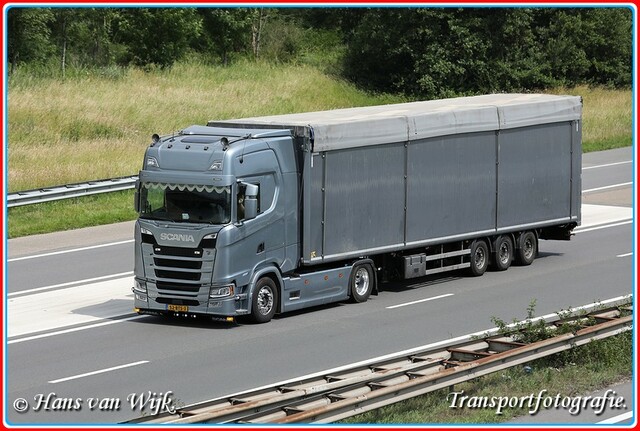 D 52-BTS-3-BorderMaker Walkingfloor