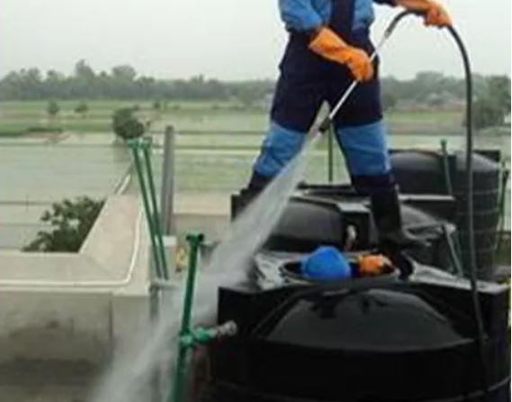 Professional Water Tank Cleaning in Karachi Professional Water Tank Cleaning in Karachi