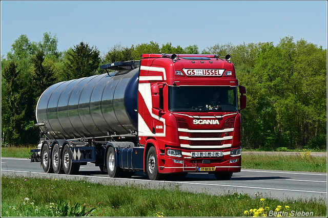 DSC 5902-border 2024-04