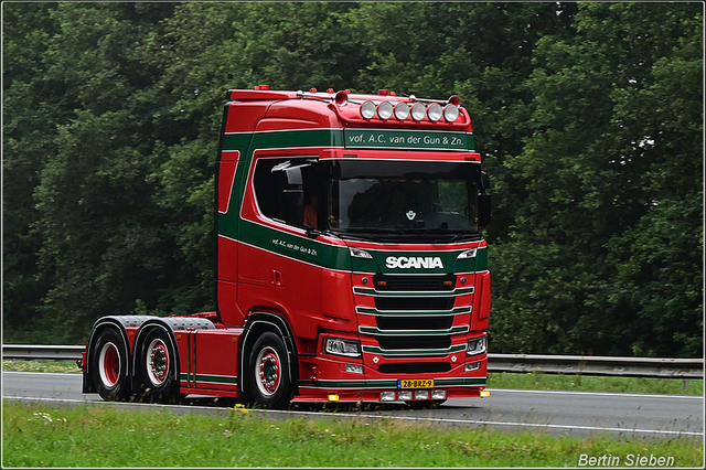 DSC 9759-border 25-07-2025 Truckstar