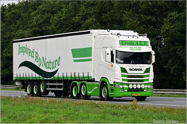 DSC 9858-border 25-07-2025 Truckstar