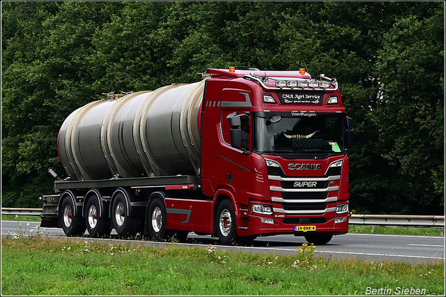 DSC 9886-border 25-07-2025 Truckstar