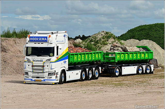 DSC 4885-border 23-08-2025