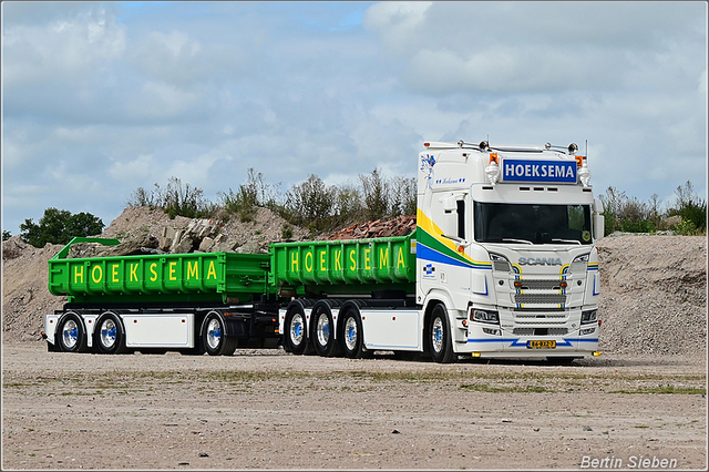 DSC 4934-border 23-08-2025