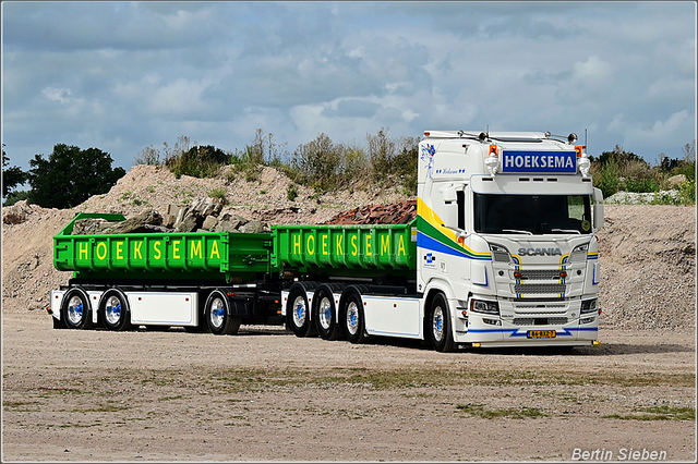 DSC 4942-border 23-08-2025