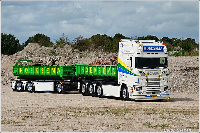 DSC 4945-border 23-08-2025