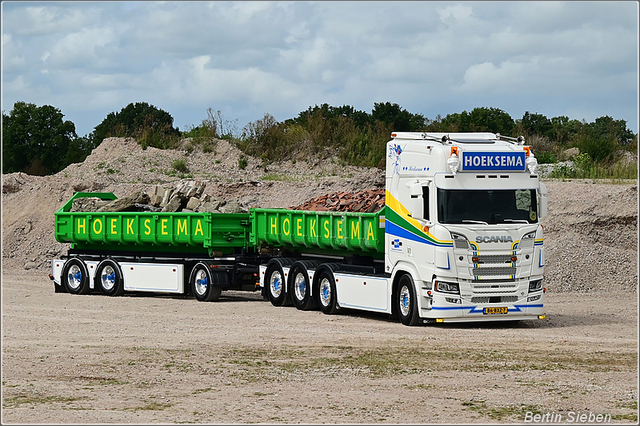 DSC 4953-border 23-08-2025