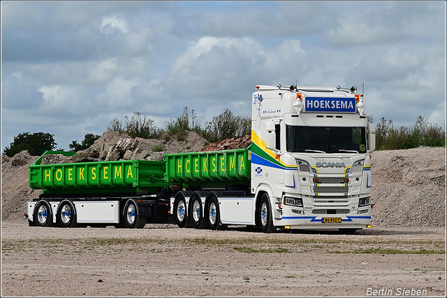 DSC 4964-border 23-08-2025