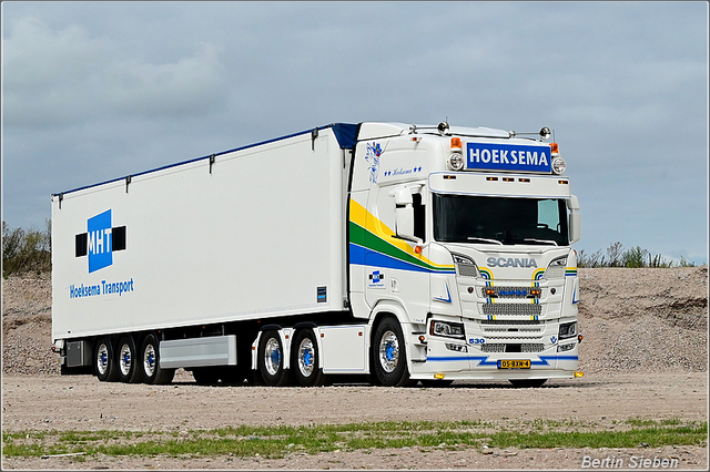 DSC 4987-border 23-08-2025