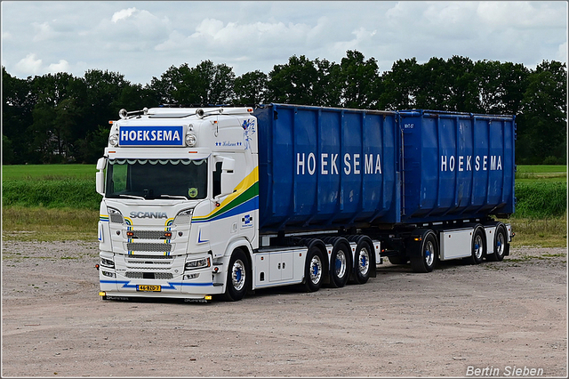 DSC 5142-border 23-08-2025