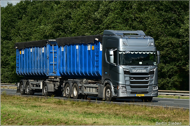 DSC 5194-border 23-08-2025