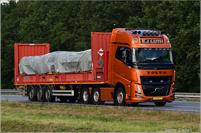 DSC 5274-border 23-08-2025