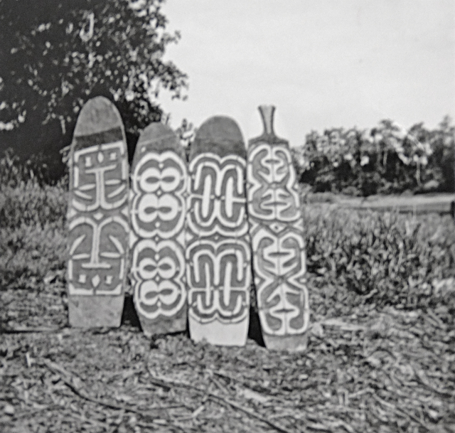 20225 Serie OI-0248 Schilden uit Wagamoe -  febr 1 etnografica