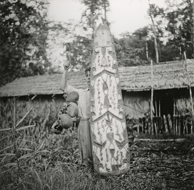 389040001 etnografica