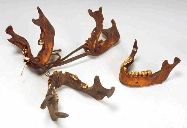 WM-40232 Centraal-Asmat etnografica