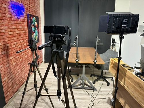 3 Vocal Monkey Studios