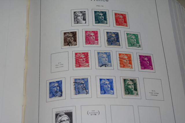 IMGP0047 France senas alb.~1862-1980 4 kg!