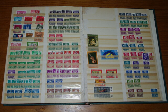 IMGP0250 Deze 4 albumai plius Vatikanas