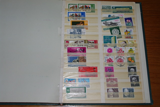 IMGP0253 Deze 4 albumai plius Vatikanas