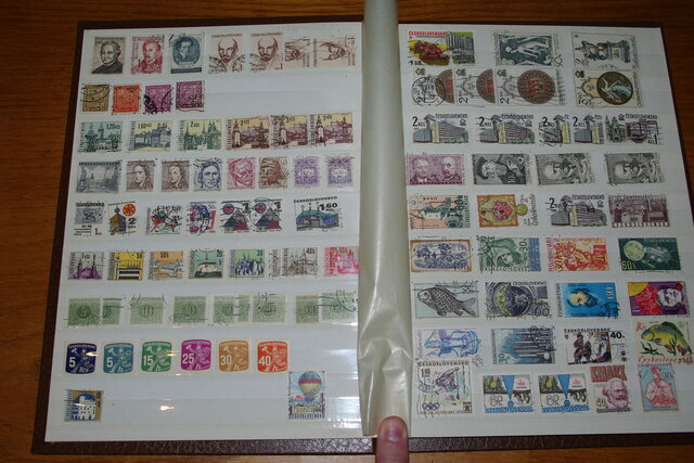 IMGP0266 Deze 4 albumai plius Vatikanas