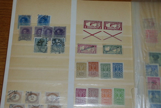 IMGP0272 Deze 4 albumai plius Vatikanas