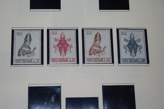 IMGP0291 Deze 4 albumai plius Vatikanas