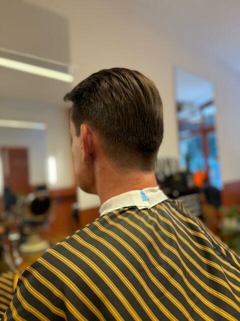 Peluquería en Eixample | https://g Picture Box