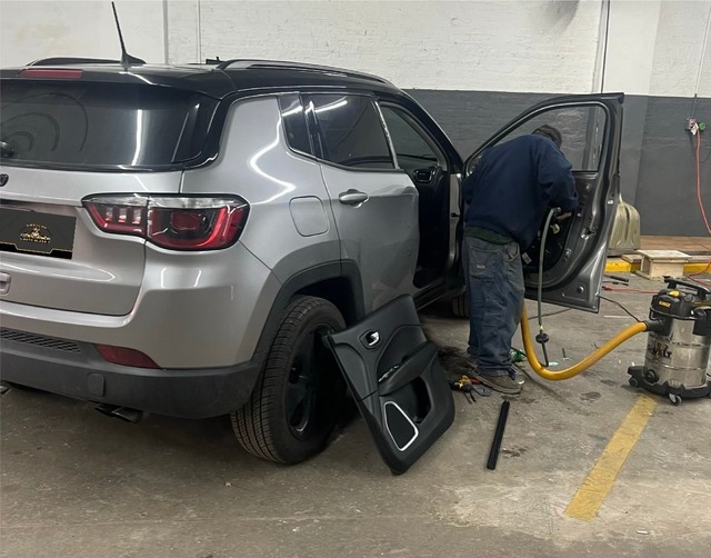 Auto Glass Shop Chicago (1) Western Auto Glass